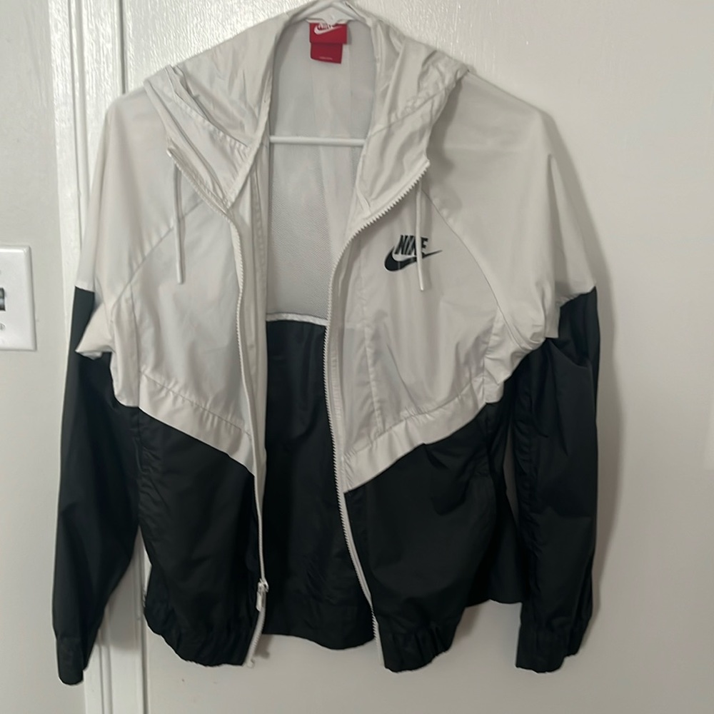 Nike windbreaker